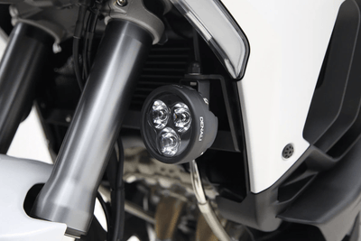 Supporti faretti anteriori superiori DENALI montati sulla Ducati Multistrada V4 – vista 3