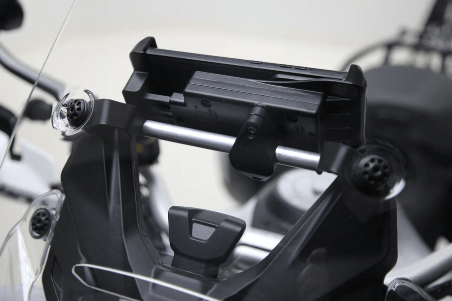 Supporto portatelefono DENALI montato sulla Ducati Multistrada V4