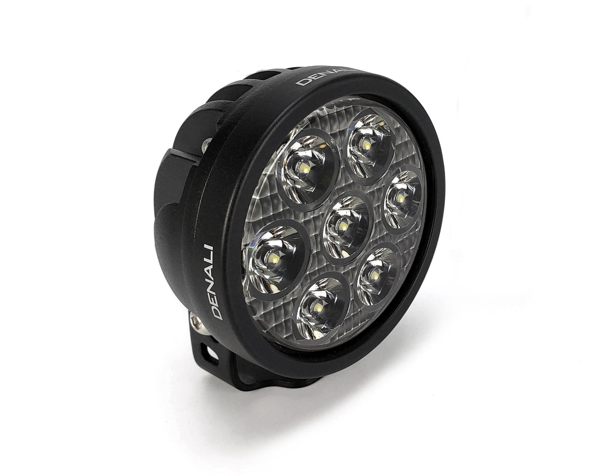 Faretto LED DENALI D7 da 7.665 lumen, vista frontale del corpo da 112 mm