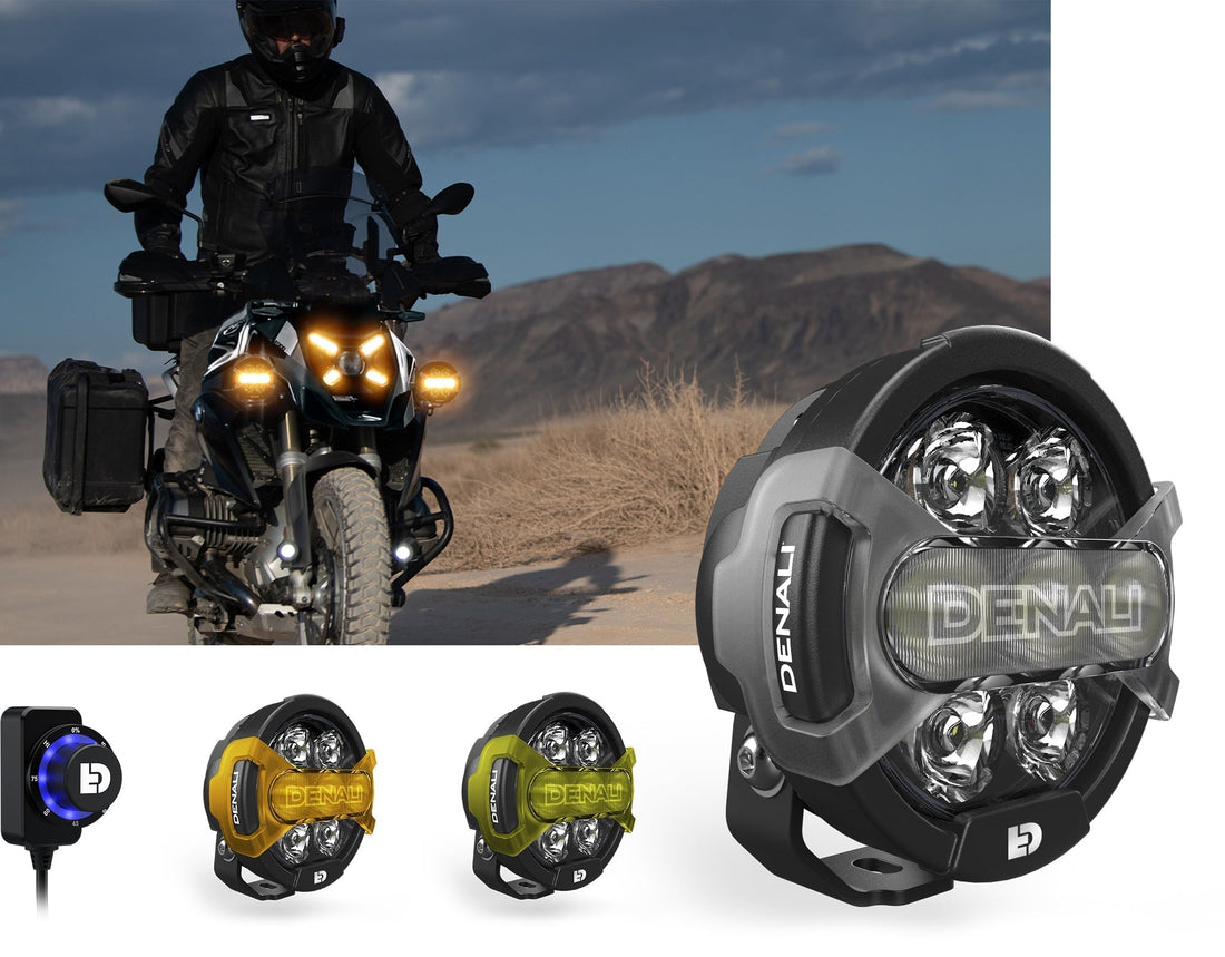Faretti DENALI D7 PRO montati su BMW R 1300 GS accesi di notte