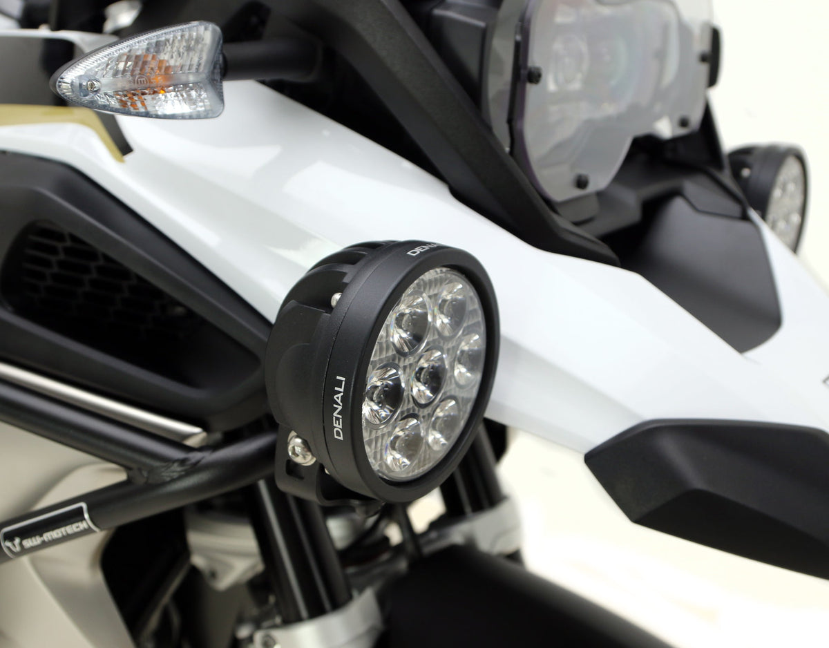 Supporto faretti DENALI montato su BMW R 1250 GS