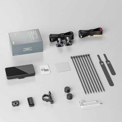 JADO S6 Kit completo: S6 + daschcam sony + TMPS pressione pneumatici moto, Remote controll wireless, supporto manubrio, libretto istruzioni, chiavi esagonali, fascette, blocca cavo, cavi gps e alimentazione, supporto per snodo manubrio.