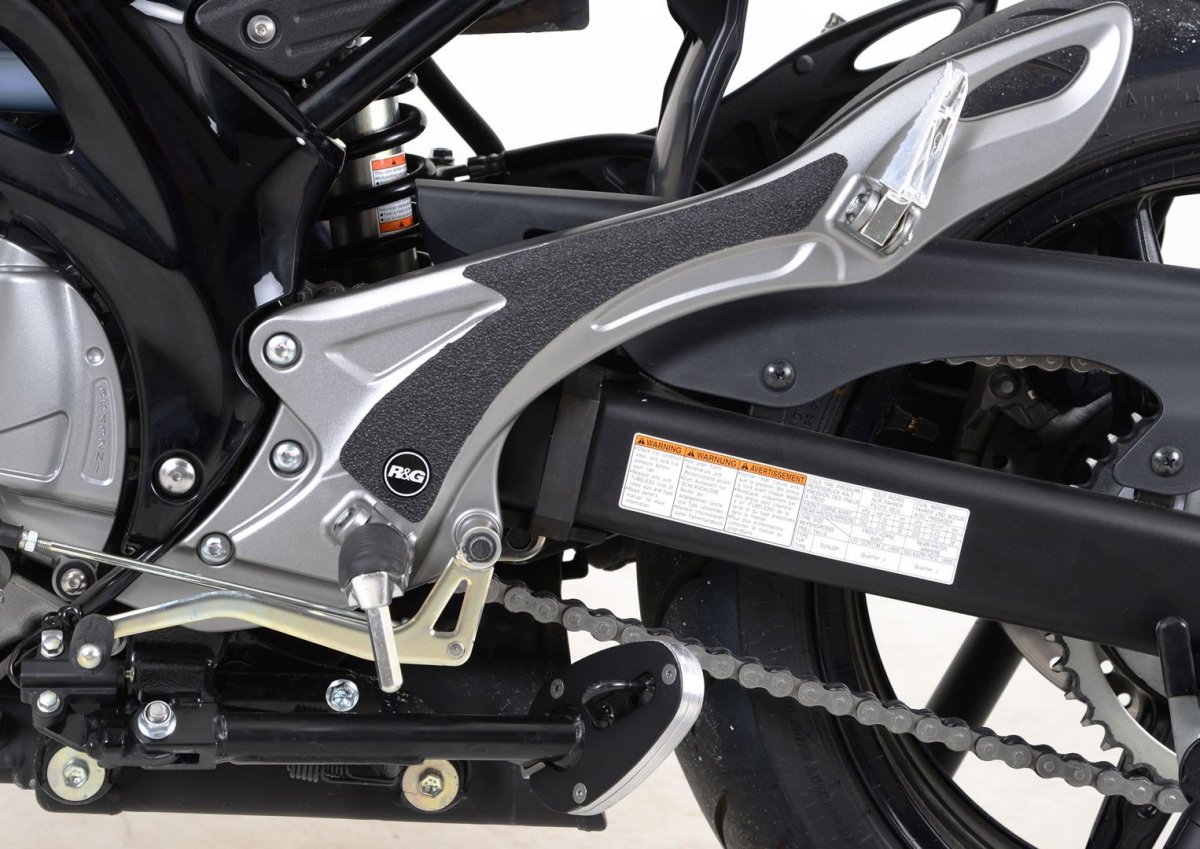 Kit 2PZ Adesivi Anti Scivolo Paratacco Suzuki Gladius 09 Telaio Nero 16765 Rg EZBG706BL - ENDURRAD