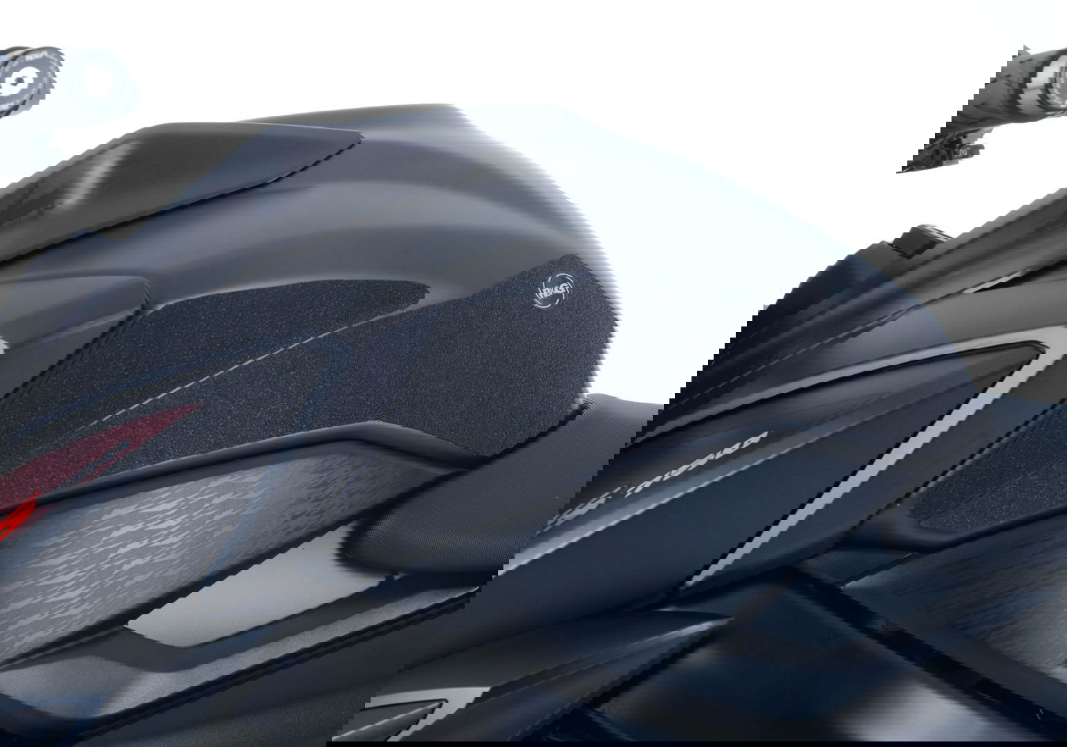 Kit 4pz.adesivi anti-scivolo serbatoio SUZUKI GSXS 750 '17-