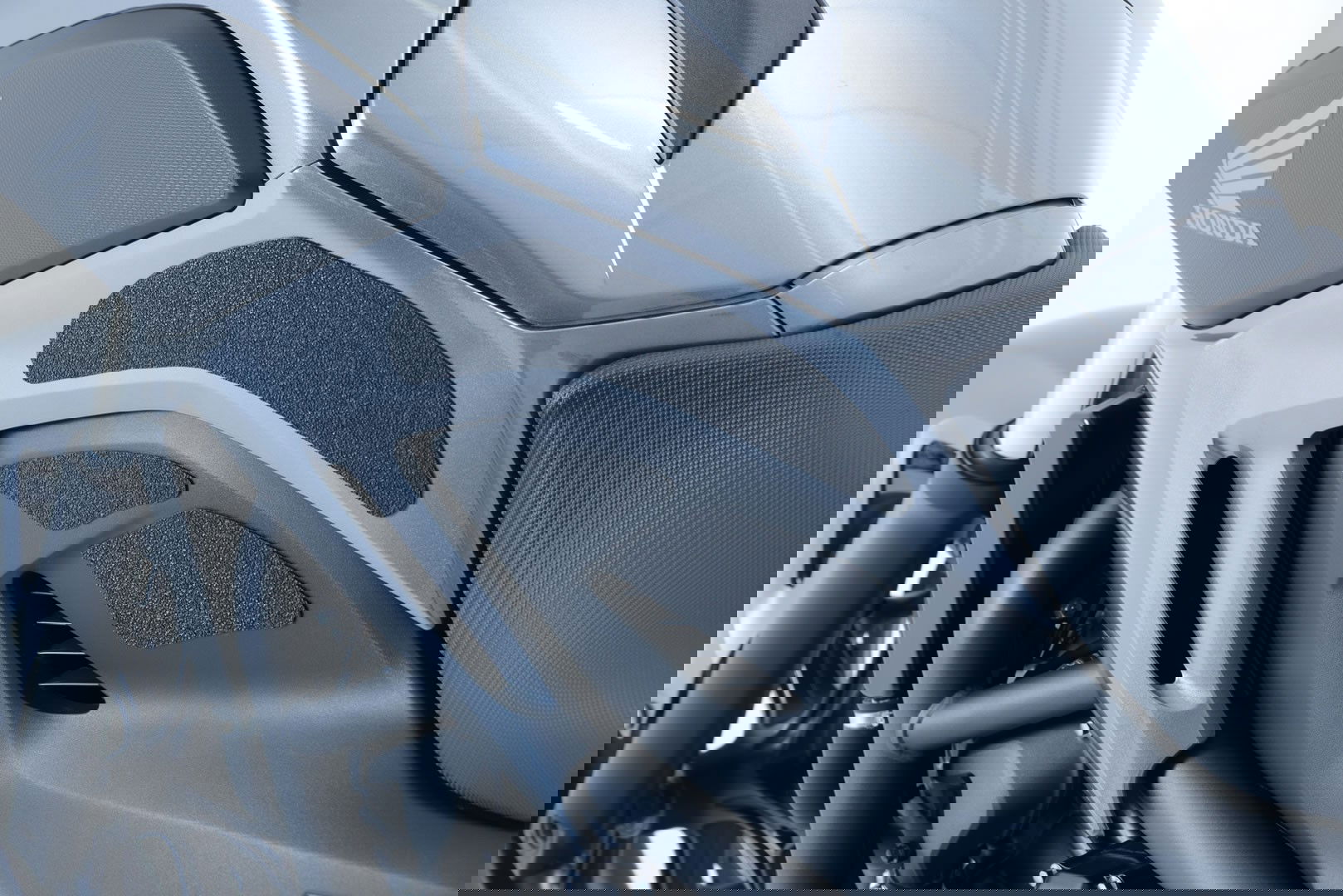 Kit 6pz.adesivi anti-scivolo serbatoio HONDA NC700/X/NC750/X '12-'15-