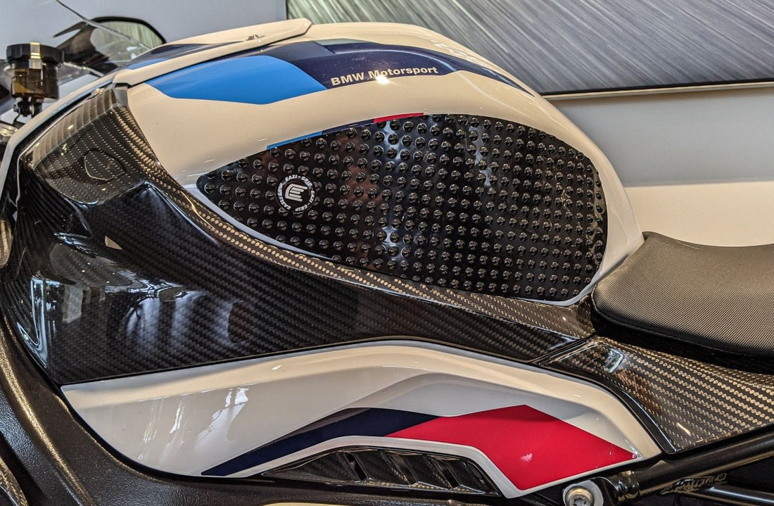Adesivi antiscivolo serbatoio BMW M 1000 R 2023-2026 – foto 2