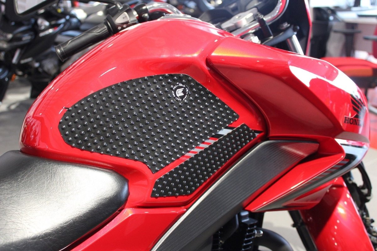 Kit adesivi antiscivolo paraserbatoio Honda CB 125 F 2018 - 2020 - ENDURRAD