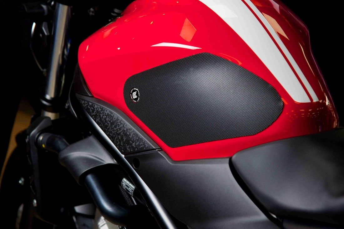 Adesivi antiscivolo serbatoio Suzuki SV650 2016-2025 – foto 2