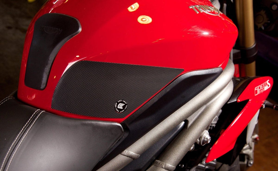 Adesivi antiscivolo serbatoio Triumph Speed Triple 2016-2020 – foto 2