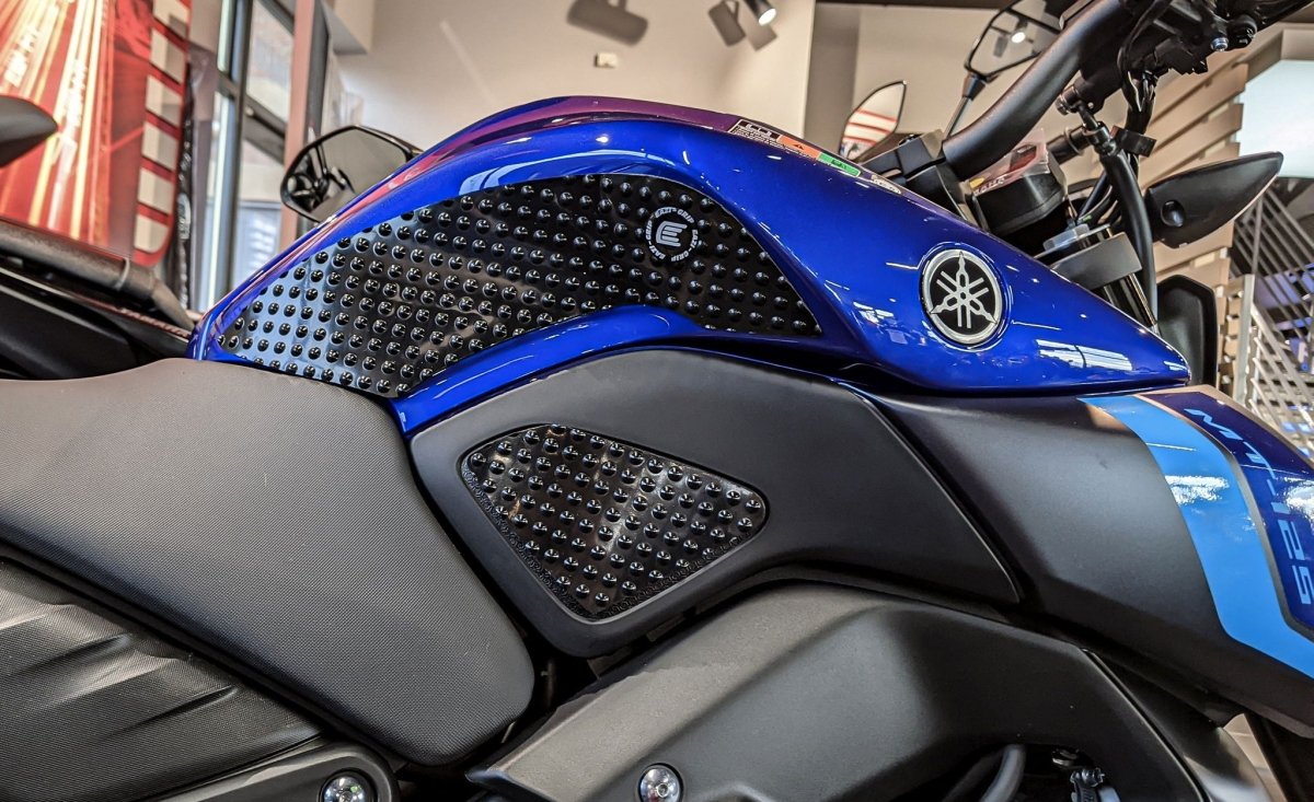 Kit adesivi antiscivolo paraserbatoio Yamaha MT - 125 2020 - ENDURRAD