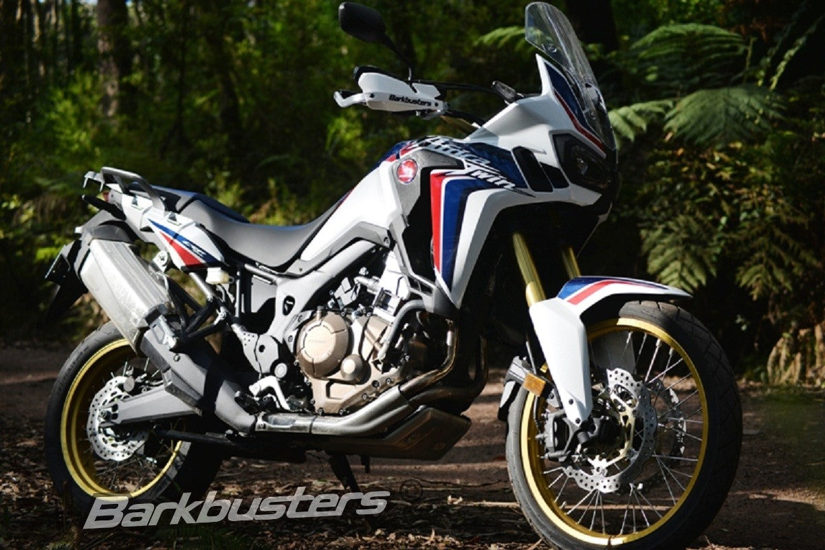 Kit Barkbusters BHG-062 montato su Honda CRF1000L Africa Twin con plastiche VPS bianche, vendute separatamente