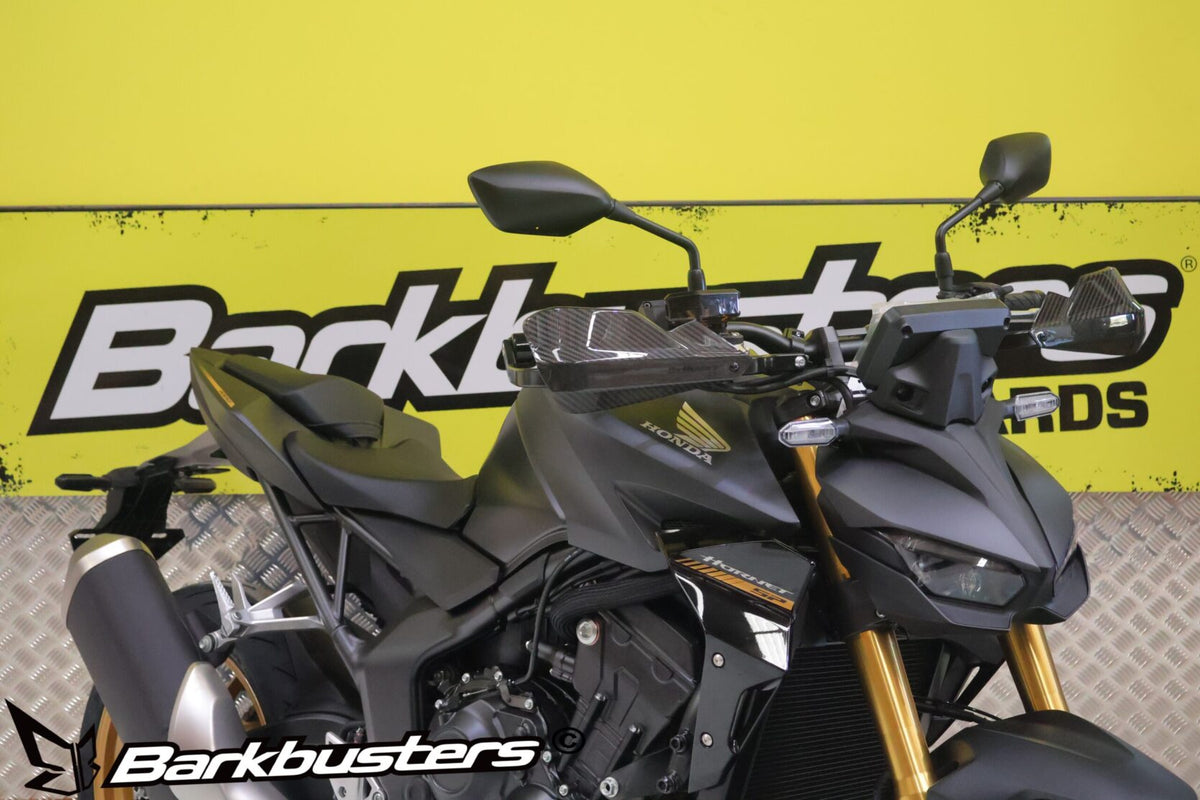 Kit Barkbusters BHG-134 montato su Honda CB1000 Hornet SP con plastiche CARBON in fibra di carbonio, vendute separatamente