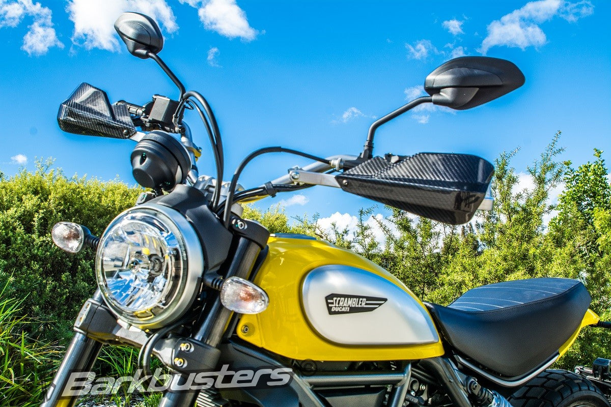 Kit Barkbusters BHG-060 su Ducati Scrambler con plastiche CARBON BCF-003, seconda inquadratura