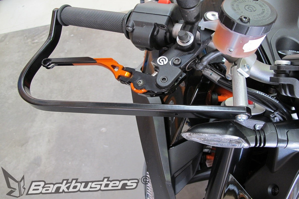 Kit Barkbusters BHG-054 montato sul manubrio della KTM 1290 Super Duke R senza plastiche