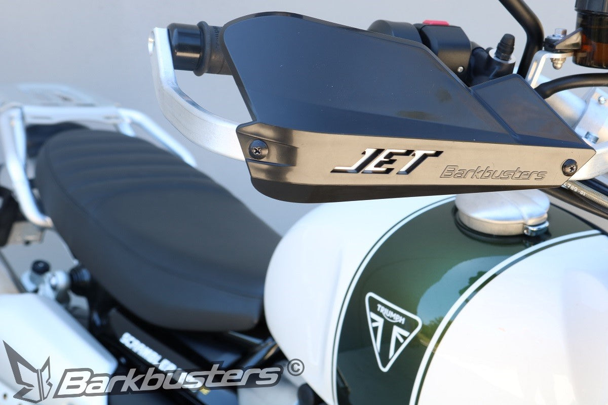 Kit Barkbusters BHG-080 con plastiche JET nere su Triumph Scrambler 1200