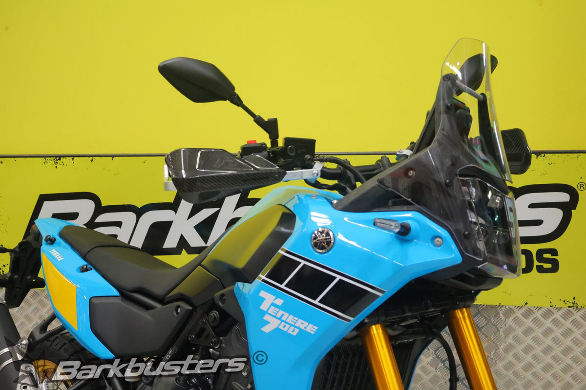Kit Barkbusters BHG-131 montato su Yamaha Ténéré 700 2025 con plastiche CARBON in fibra di carbonio, vendute separatamente