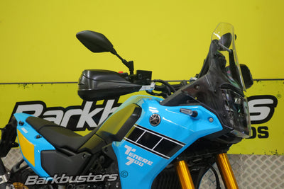 Kit Barkbusters BHG-131 montato su Yamaha Ténéré 700 2025 con plastiche STORM, vendute separatamente