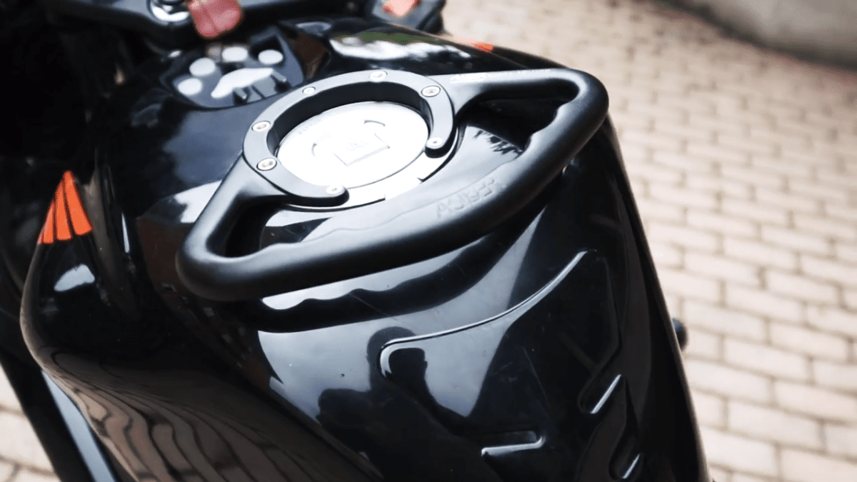 Maniglia passeggero senza viti per Kawasaki | KR061 - r30919 - ENDURRAD