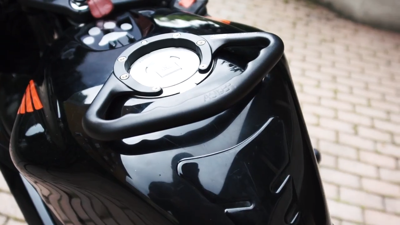 Maniglia passeggero senza viti per Kawasaki