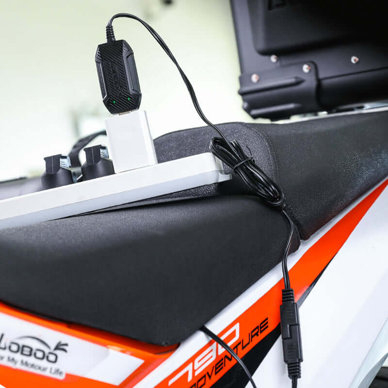 Mini Caricabatterie Moto C20Pro 12V | Compatto, Sicuro, Universale - Endurrad.com