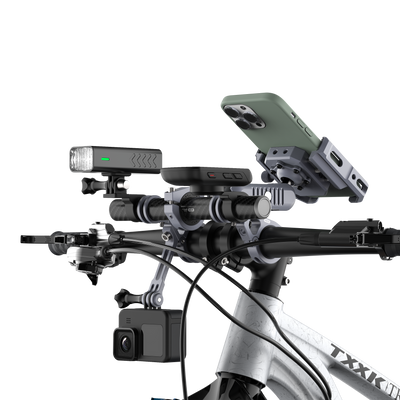 Outplorer H1000 con telefono, action cam e luce sul manubrio