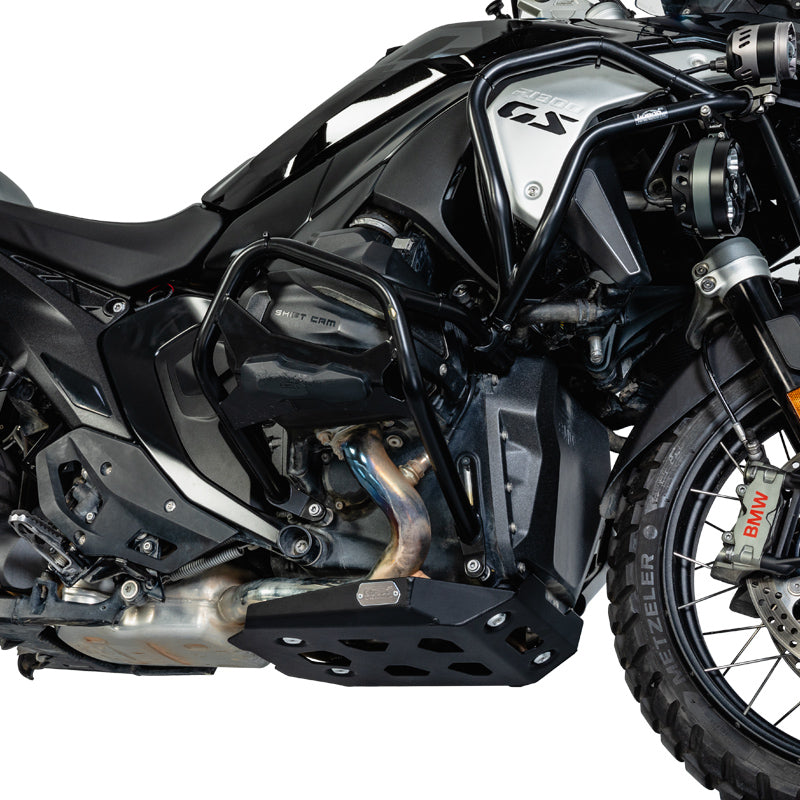 BMW R 1300 GS con paracoppa LOBOO, vista laterale della zona motore