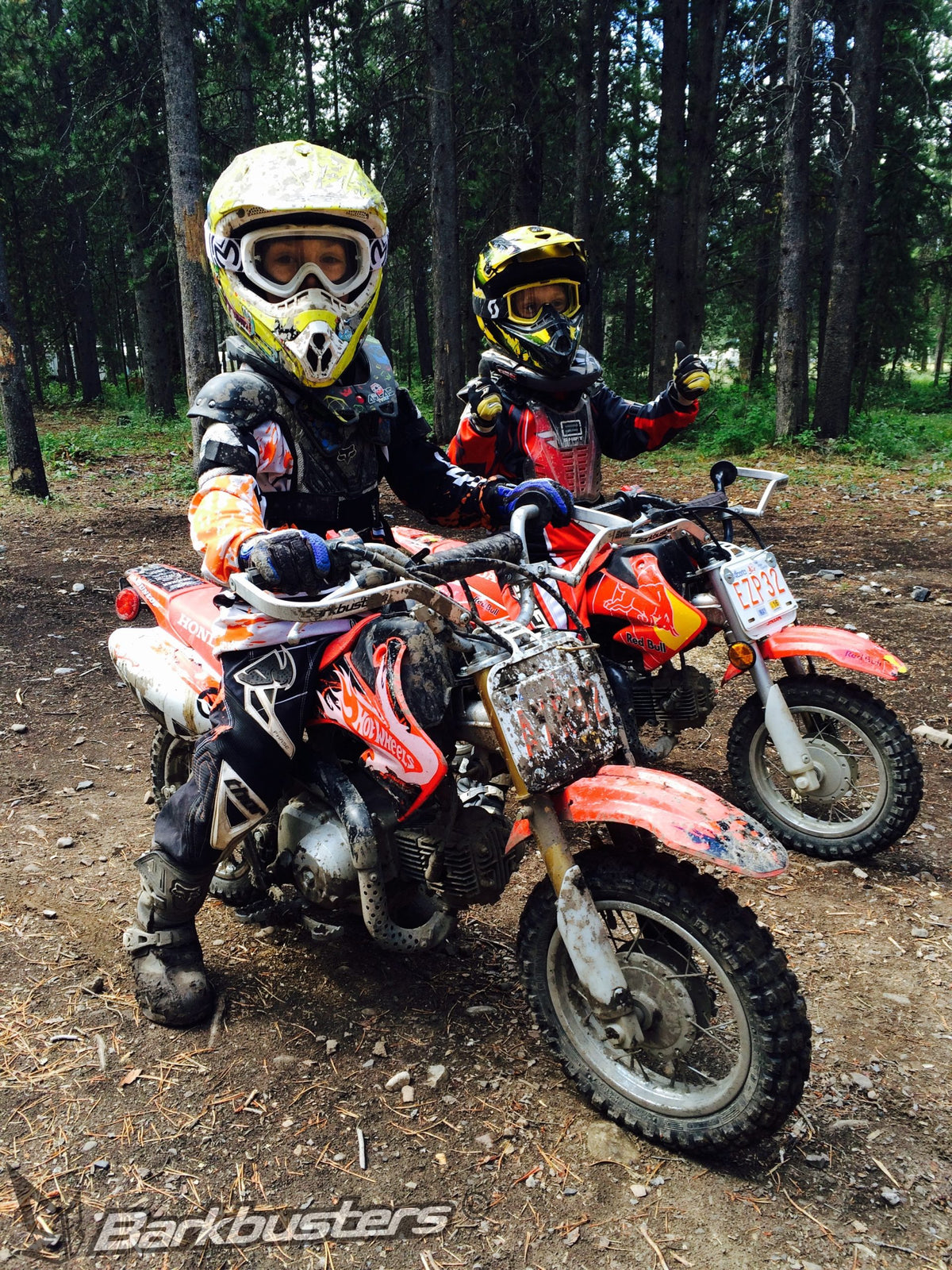 Paramani in alluminio Barkbusters BLG-018 montati su una minimoto Honda CRF50