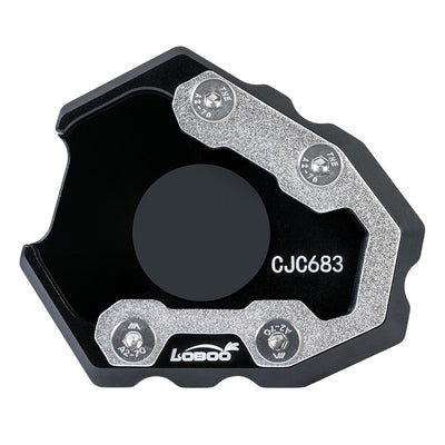 Piastra cavalletto LOBOO CJC683 per Benelli TRK 552X vista dall'alto, base nera in alluminio e cover in inox 304