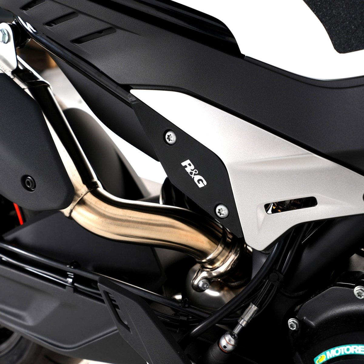 Placchette Copri Fori Poggiapiedi Posteriori Cfmoto 800 Nk 23 Rg BLP0140BK Rg BLP0140BK - ENDURRAD