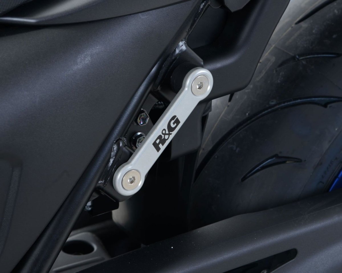 Placchette Copri Fori Poggiapiedi Posteriori Lato Sx Suzuki SV650 16 SV650X 18 16710 Rg BLP0058BK - ENDURRAD