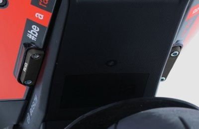 Placchette copri fori poggiapiedi posteriori (paio), Aprilia V 4 Tuono 1100 '11 - / RSV4 '09 - / RSV4 1100 Factory '19 - ENDURRAD