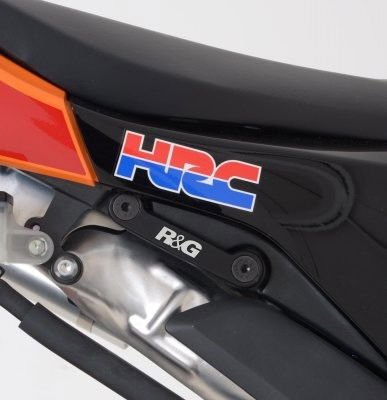 Placchette Copri Fori Poggiapiedi Posteriori Paio Honda CBR600RR Rg BLP0030BK Rg BLP0030BK - ENDURRAD