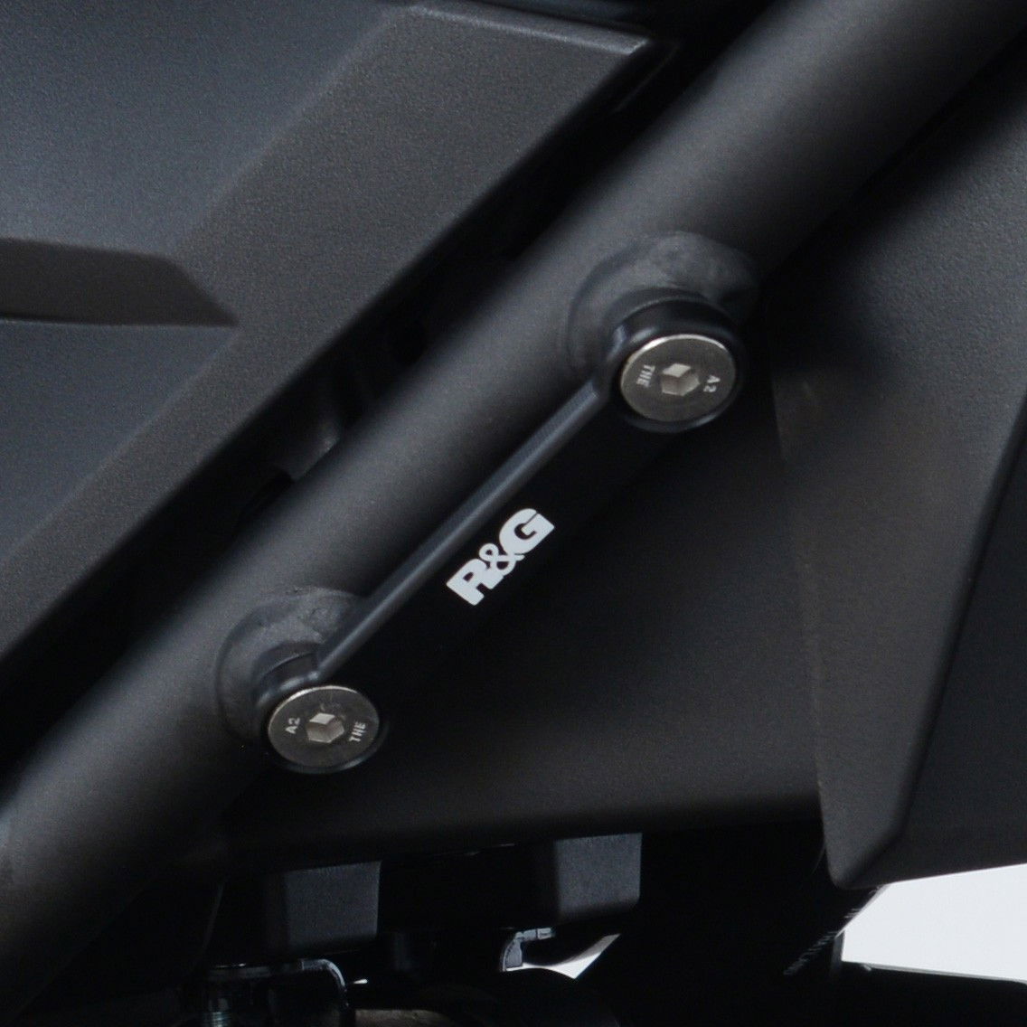 Placchette copri fori poggiapiedi posteriori (sing), KAWASAKI Ninja 400 '18- / Z400 '19- / Z250 '19- / Ninja 250 '18-