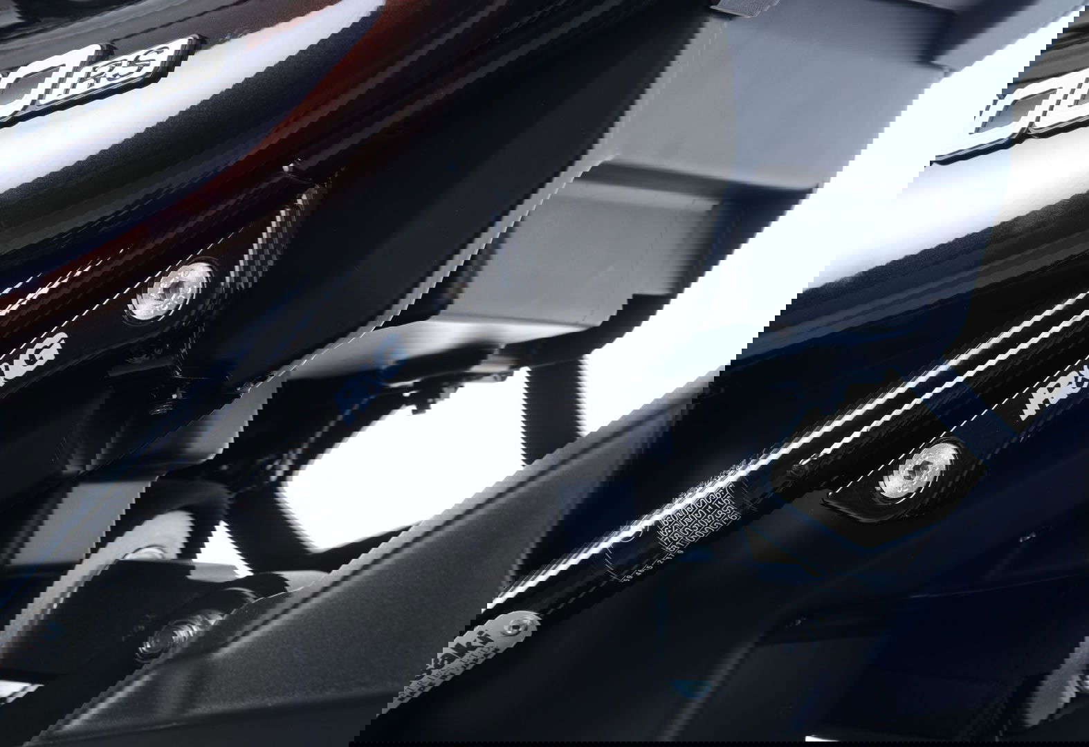 Placchette copri fori poggiapiedi posteriori (SX), Kawasaki Z900 / Z900RS