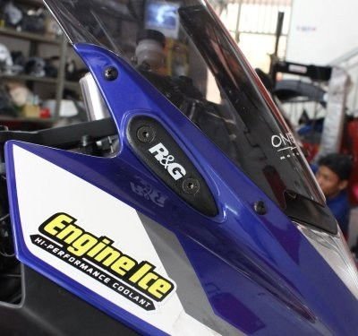 Placchette Coprifori Specchietti Yamaha Yzf R25 14 18 Yzf R3 15 18 12084 Rg MBP0020BK - ENDURRAD