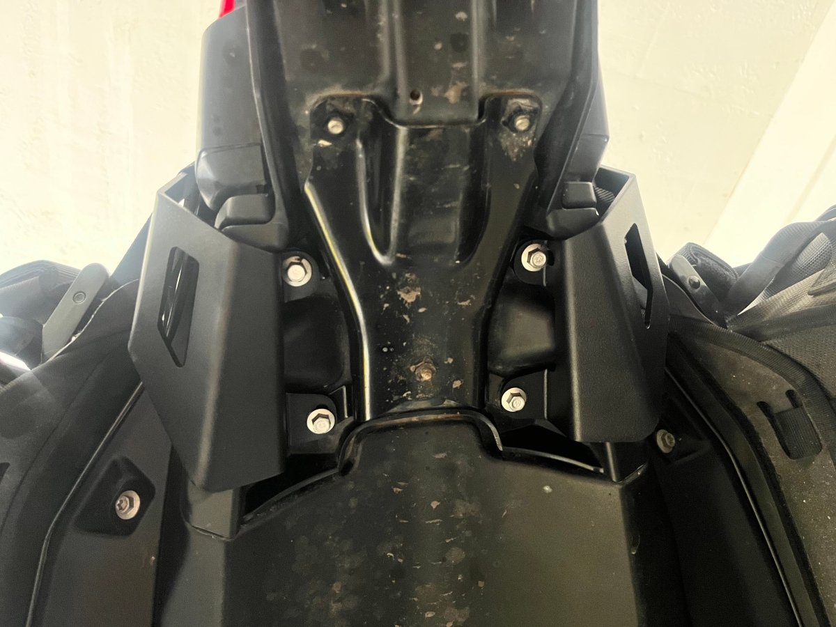 Portapacchi Posteriore YAMAHA T700 per Serie RW - Piastra di Supporto Soft Luggage - ENDURRAD