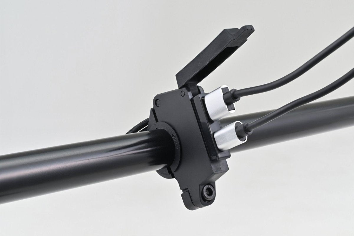 Presa USB da Manubrio Slim - Mount Daytona 8132 | 81323 - r32052 - ENDURRAD