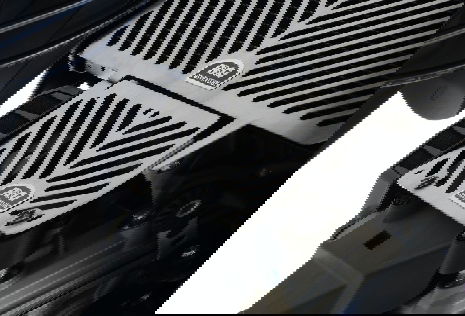 Protezione anteriore testa cilindro, acciaio inox, Ducati Multistrada 1200 '15- / Multistrada Enduro