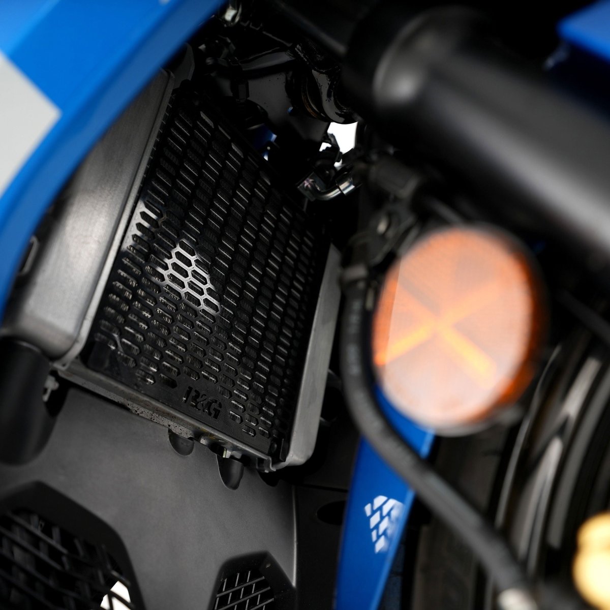 Retina Protezione Radiatore Pro Suzuki Gsx S 125 17 Gsx R 125 17 92210 Rg RAD0321PROBK - ENDURRAD