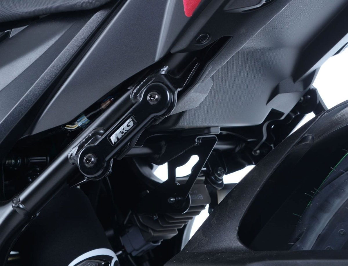 Staffa Supporto Scarico Piastra Fori Pedane Posteriori Suzuki Gsx 250R 17 R G 54761 Rg EH0082BKA - ENDURRAD