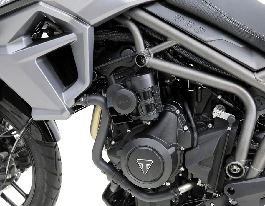 Supporto per clacson SoundBomb DENALI HMT1110600 montato sulla Triumph Tiger 900