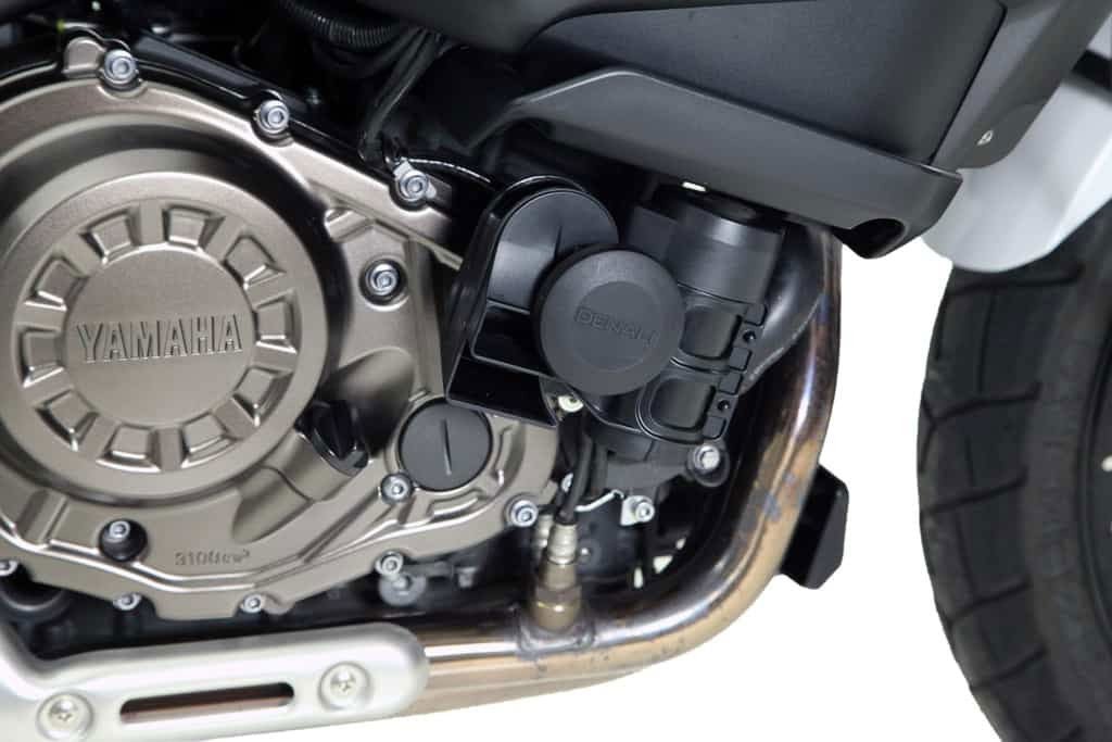 Supporto per clacson SoundBomb DENALI HMT0610000 montato sulla Super Ténéré XT1200Z