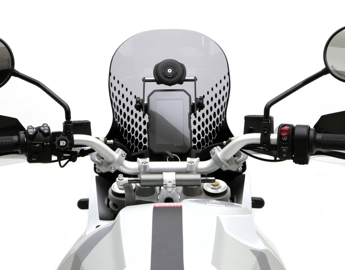 Supporto smartphone DENALI montato sulla Ducati DesertX