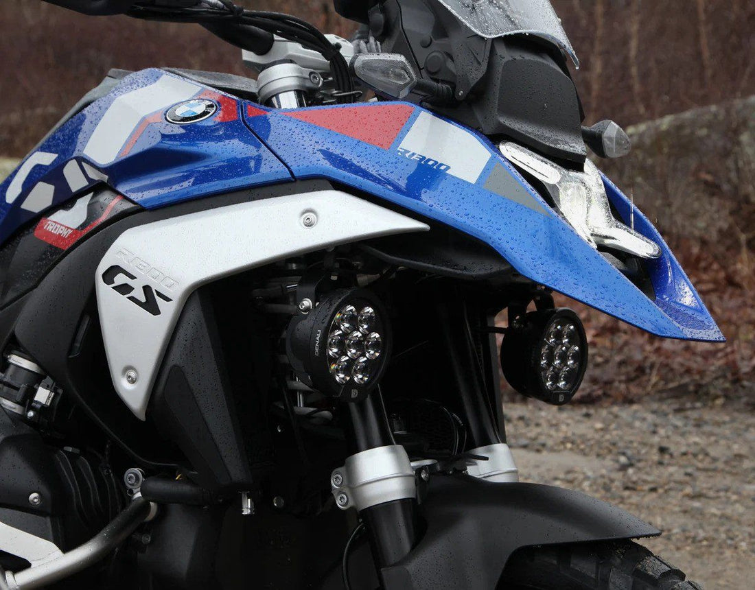 Supporto superiore faretti DENALI montato sulla BMW R 1300 GS – vista 2