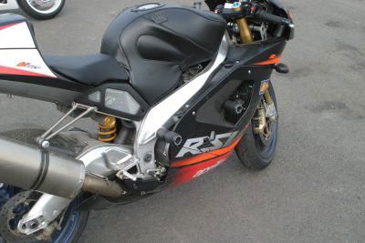 Tamponi paratelaio - Aprilia RSV Mille / RSVR '98 - '03 / Tuono montaggio posteriore a motore - ENDURRAD