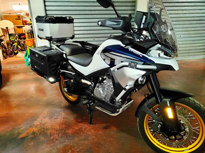 Valigie semirigide LOBOO Wanderer montate su CFMOTO 800MT Explore, foto del cliente Fabio De Florio