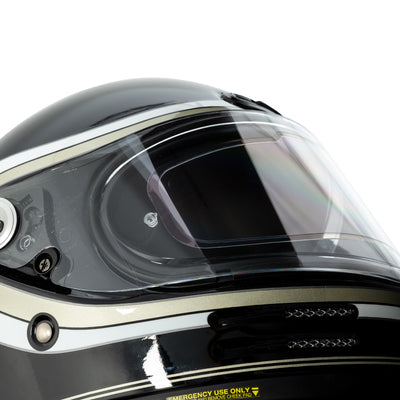 Dettaglio del controller incollato all'esterno della visiera del casco