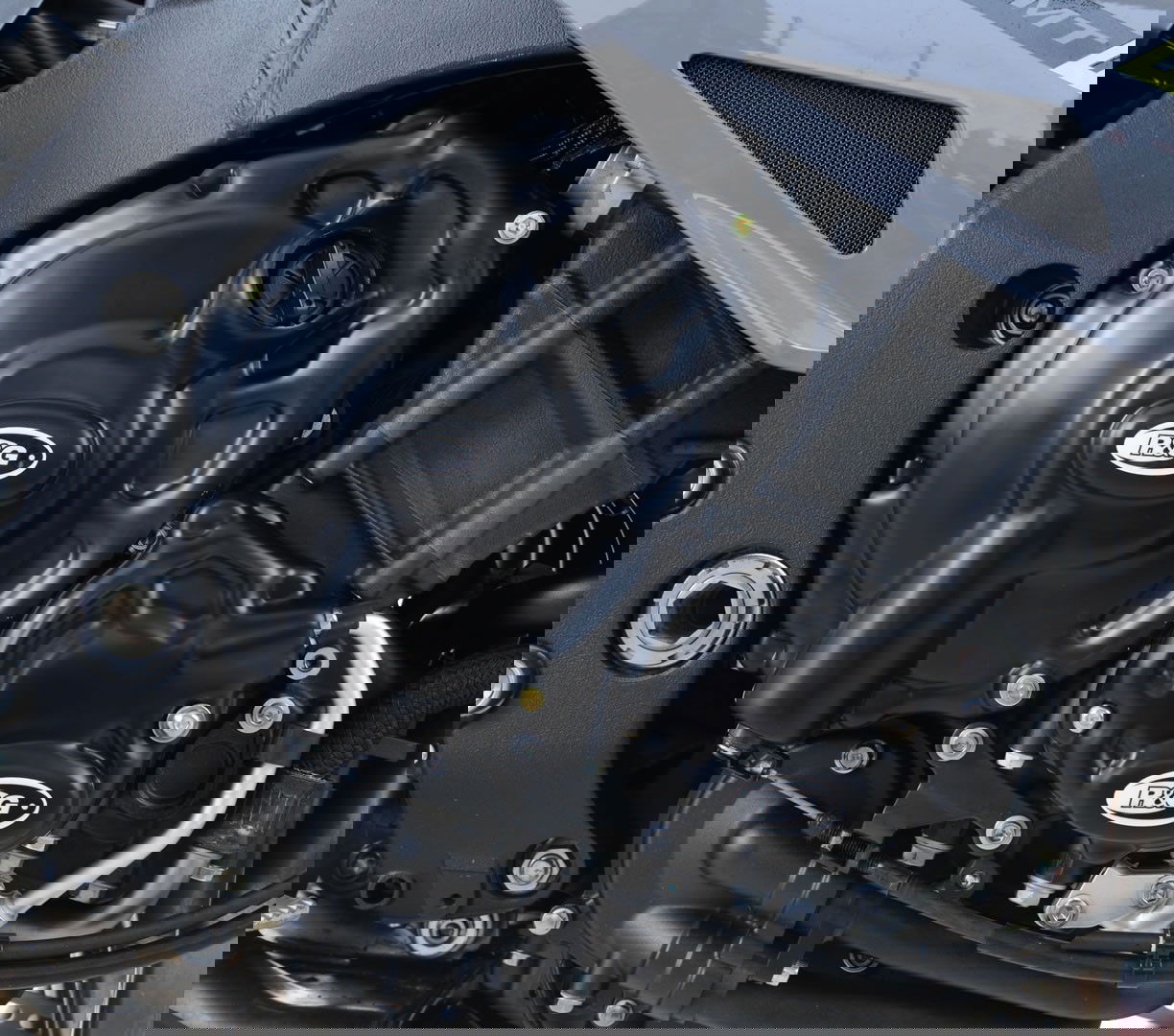 Yamaha Mt 10 Dx Protezione Frizione 16748 Rg ECC0220BK - Endurrad